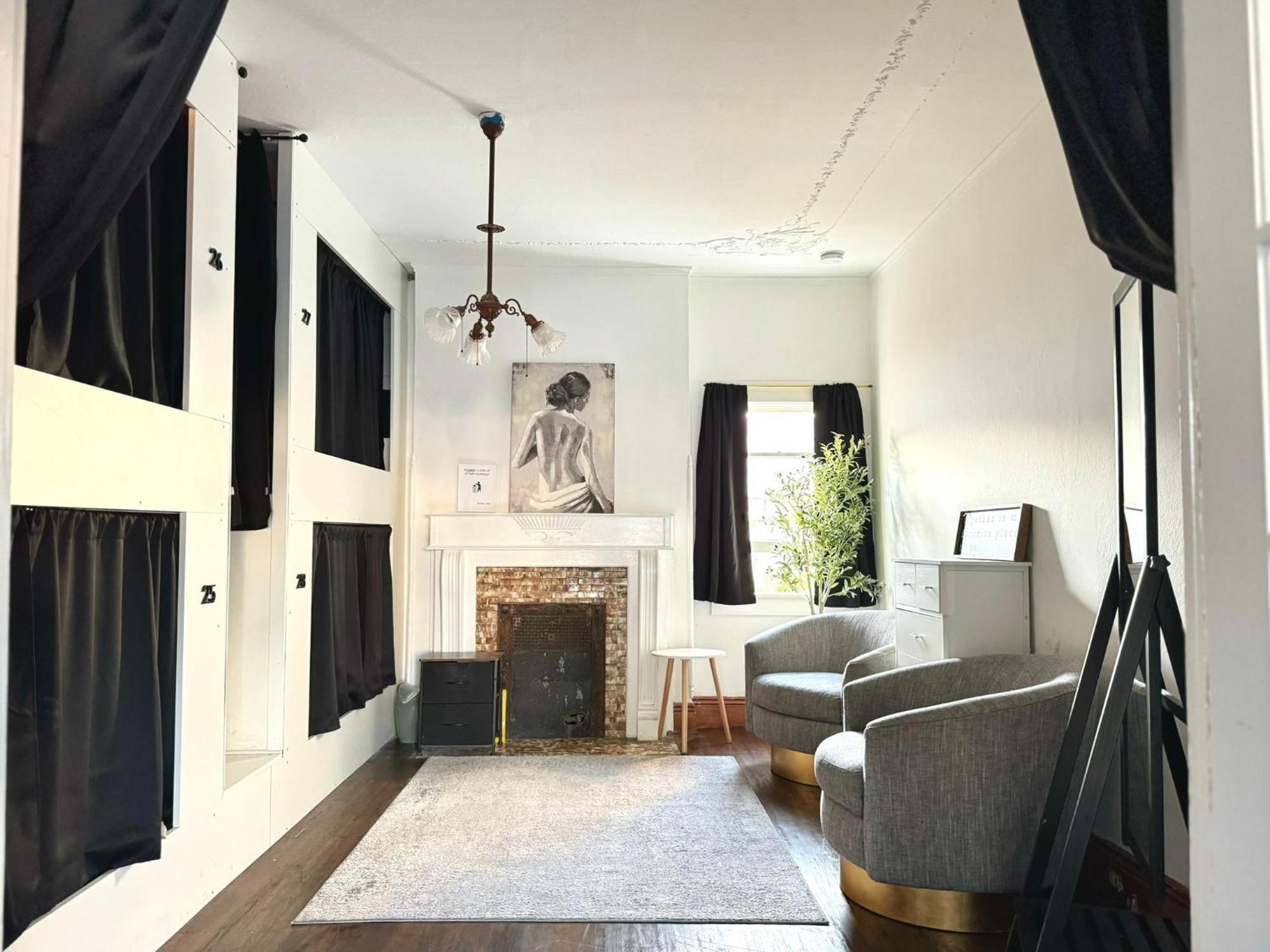 Albergue Burlington Los Angeles